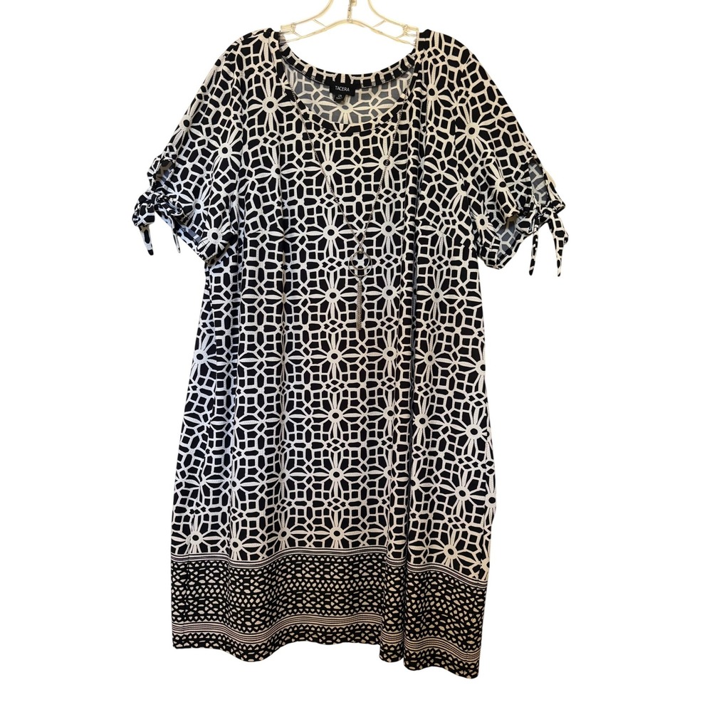 Tacera Women Shift Dress 2X Black White Geometric Tie Sleeve Tassel Necklace EUC